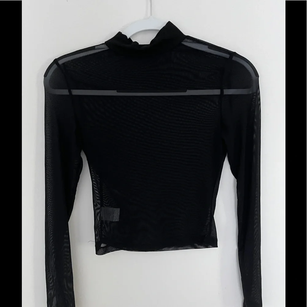 Mesh top - Picture 2 of 2